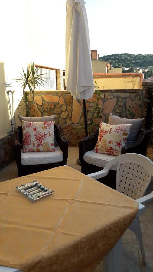 4 Stagioni Acomodação com café da manhã Villasimius Exterior foto