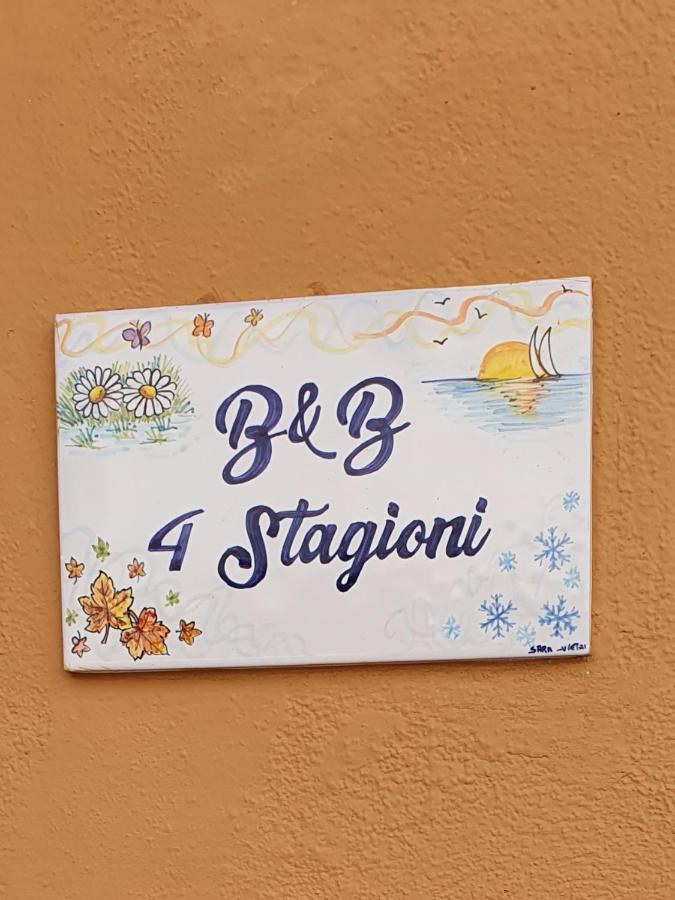 4 Stagioni Acomodação com café da manhã Villasimius Exterior foto